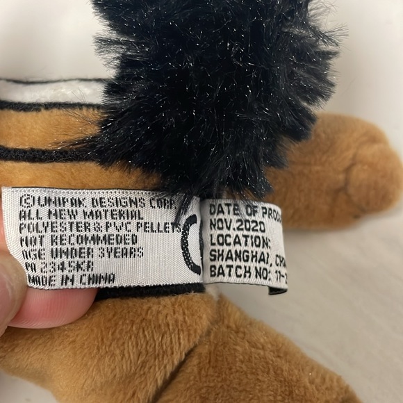 UNIPAK 6.5" Chipmunk, Deer,Black Bear, Raccoon,Fox Stuffed Animal Bean Filled - Picture 5 of 10